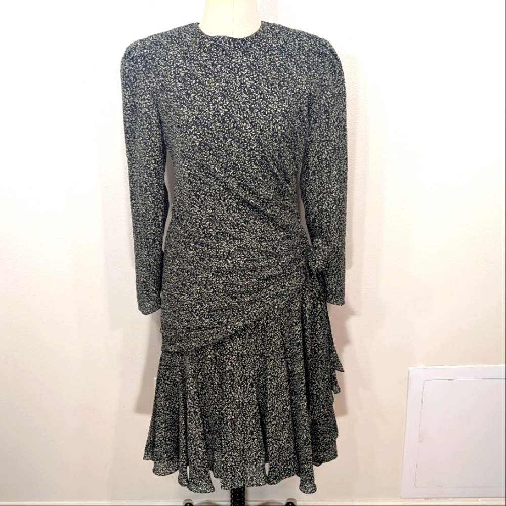 Vintage drop waist midi dress W ruched bodice, puff sleeves. Sz 10. L. Roberts